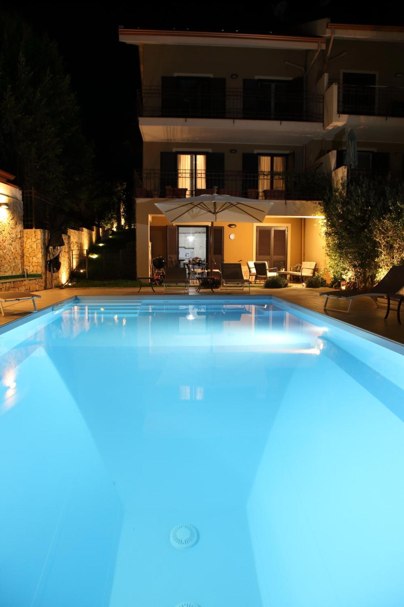 Domus Aurige Bed & Breakfast Messina Dış mekan fotoğraf