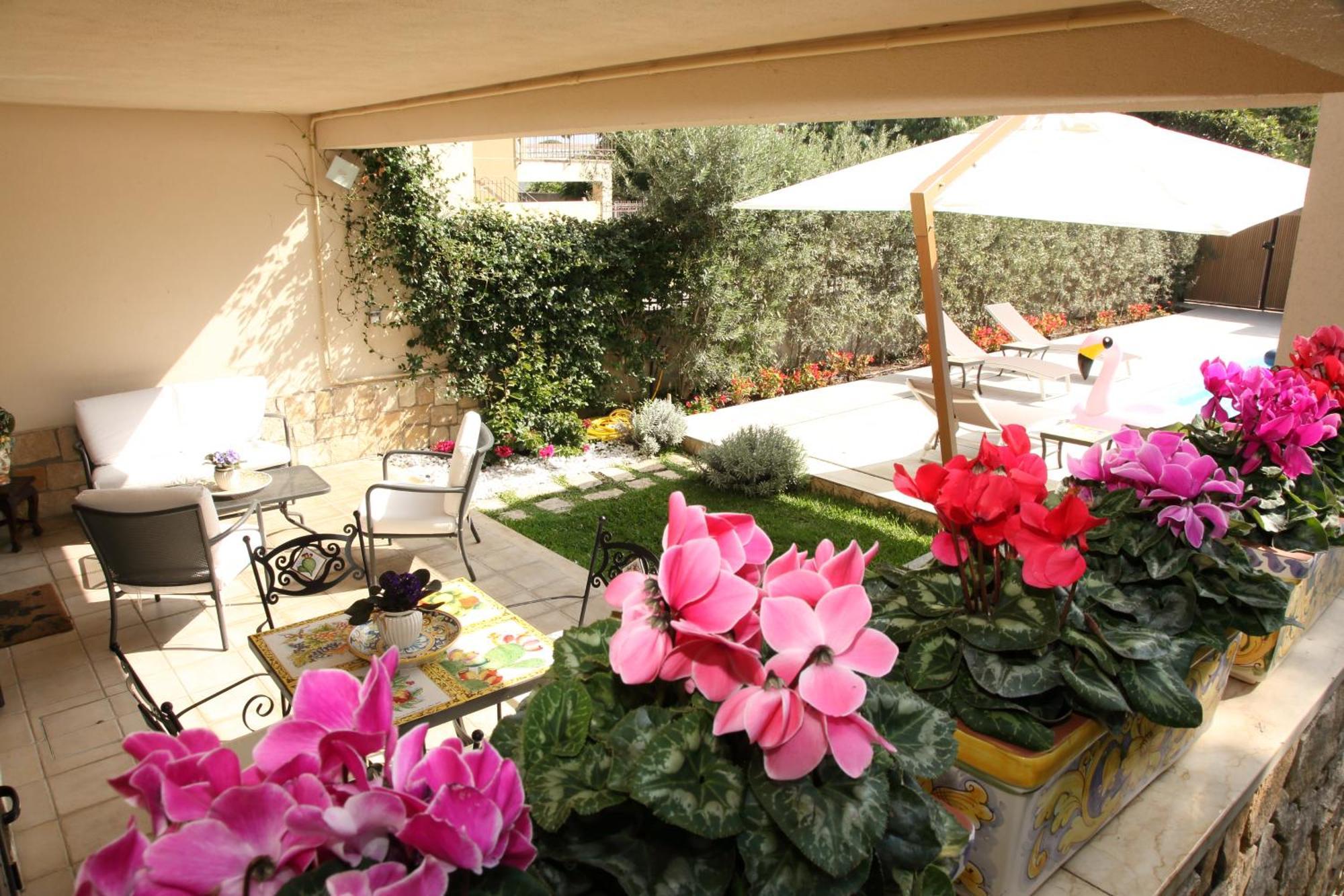 Domus Aurige Bed & Breakfast Messina Dış mekan fotoğraf